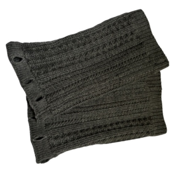 UGG Tularosa Route Detachable Knit Boots in Black (Women's) size 8 Black/Gray - Picture 11 of 13